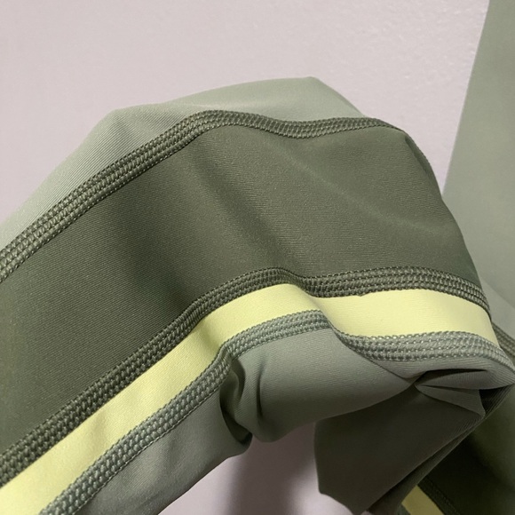 OFFLINE By Aerie Goals Logo Waistband Legging Small - Picture 8 of 8